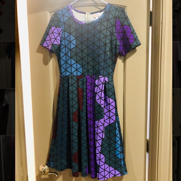 LuLaRoe Dresses & Skirts - S Amelia